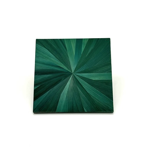 Emerald green rye straw